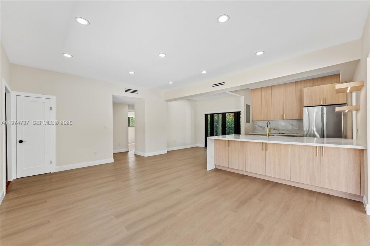 4144 Alton Rd , Miami Beach, FL 33140 Photo