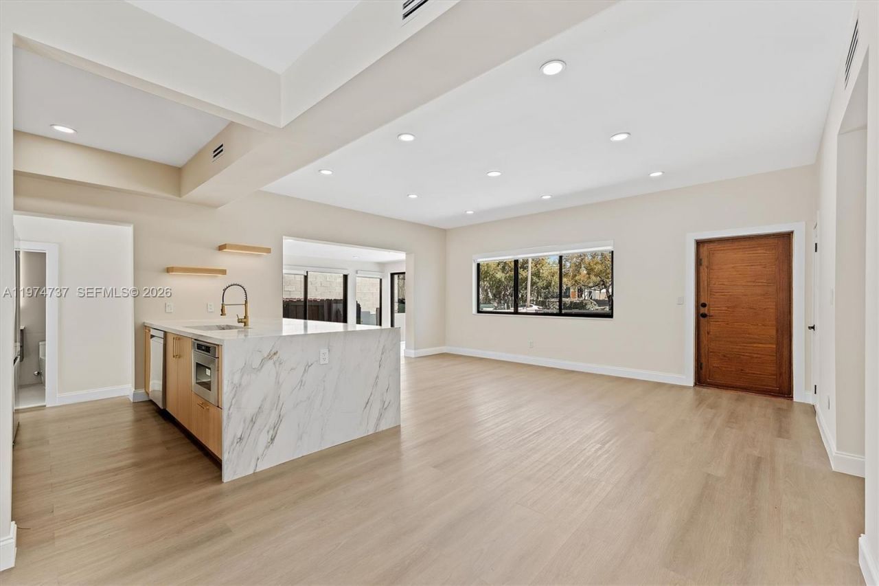 4144 Alton Rd , Miami Beach, FL 33140 Photo