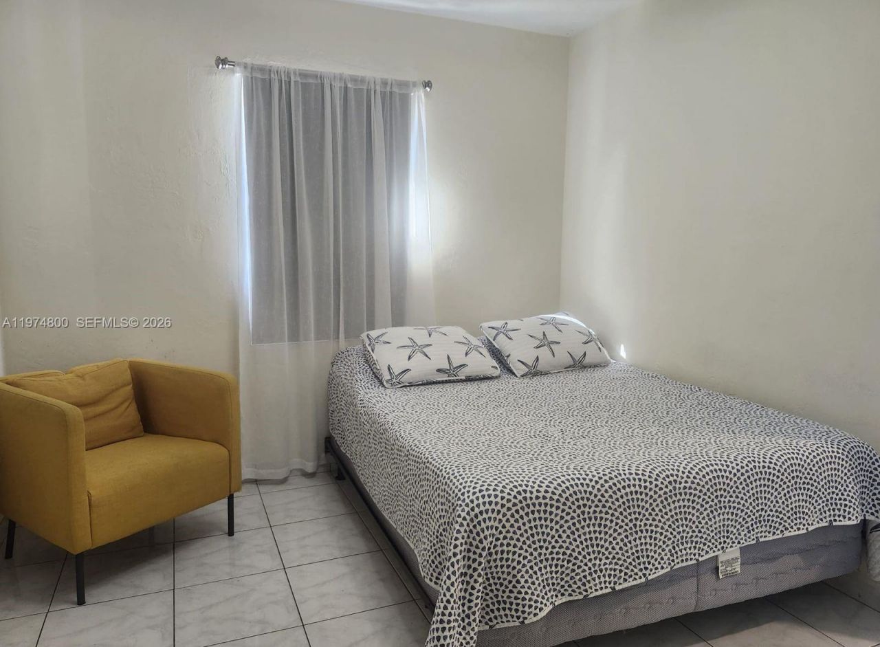 11220 NE 11th Pl , Unit 11220, Biscayne Park, FL 33161 Photo