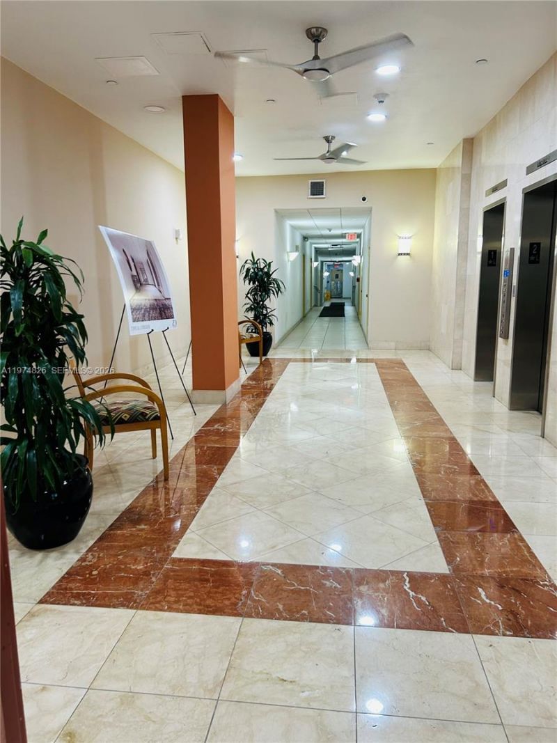 5825 Collins Ave, Unit 14A, Miami Beach, FL 33140 Photo