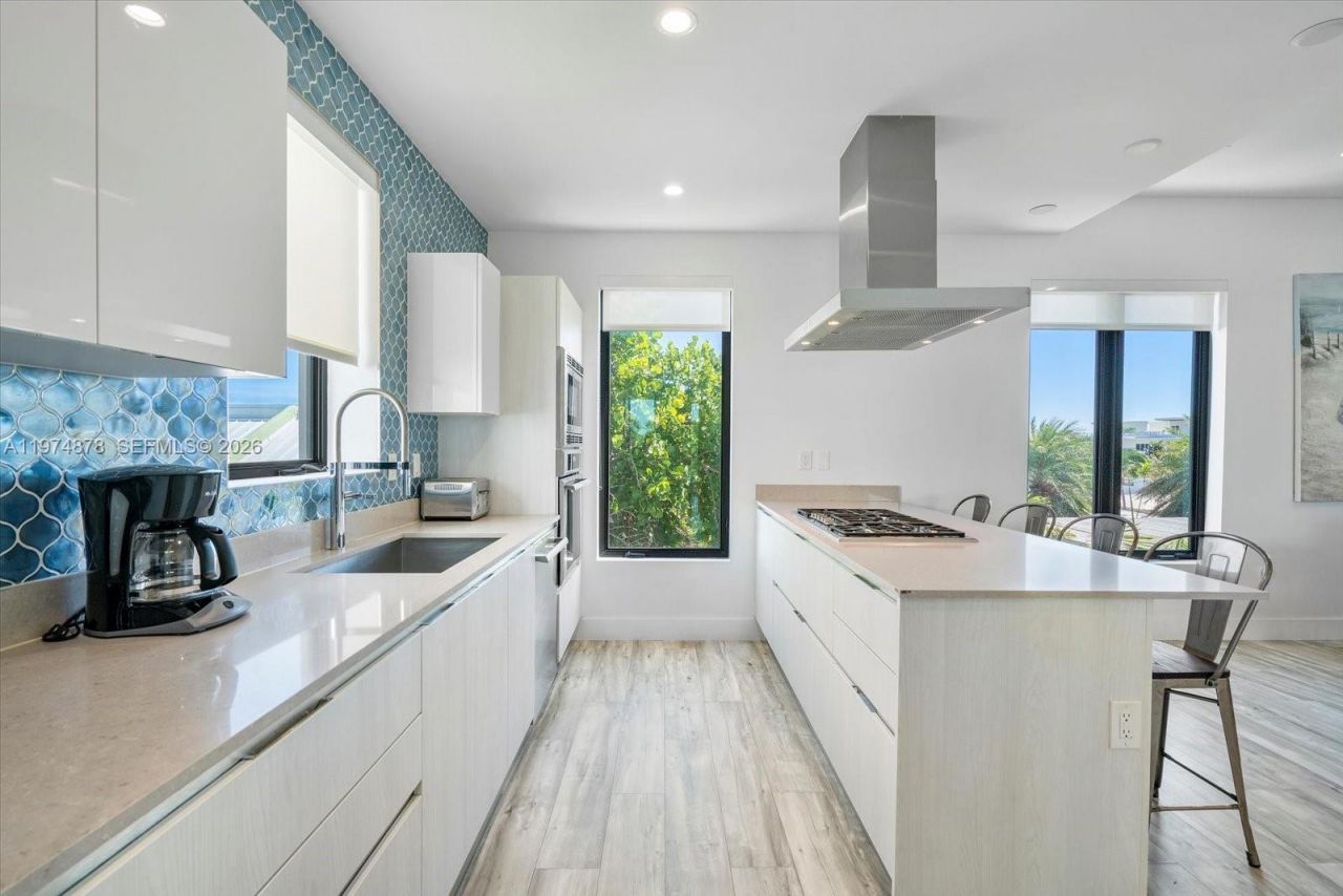 332 Balboa St , Hollywood, FL 33019 Photo