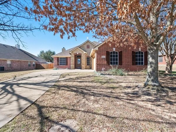 234 Lawson Farms Drive, Midlothian, TX 76065
