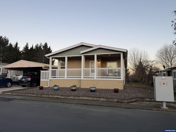 300 LaCreole Dr, Dallas, OR 97338