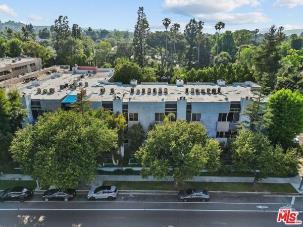 5151 Balboa Boulevard, Unit 303, Encino, CA 91316