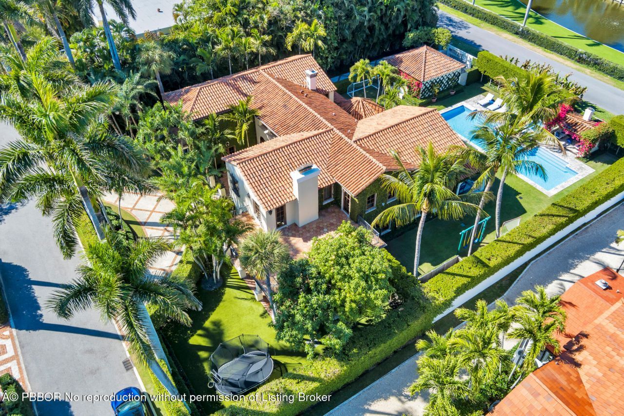 237 El Bravo Way, Palm Beach, FL 33480 Photo