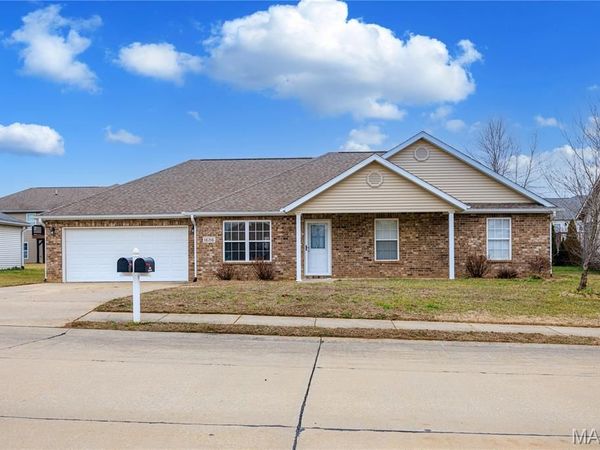 1686 Columbia Drive , Jackson, MO 63755