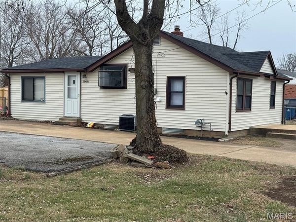 10416 Lackland Road , St Louis, MO 63114