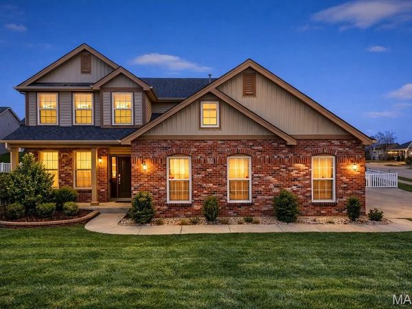 1376 Bridgeport Terrace , St Charles, MO 63303