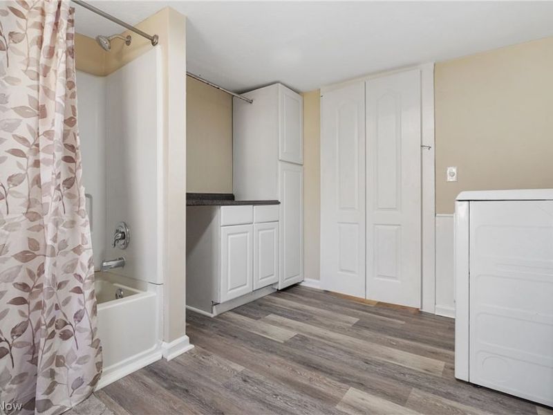 131 W Miller Avenue, Akron, OH 44301 Photo 18