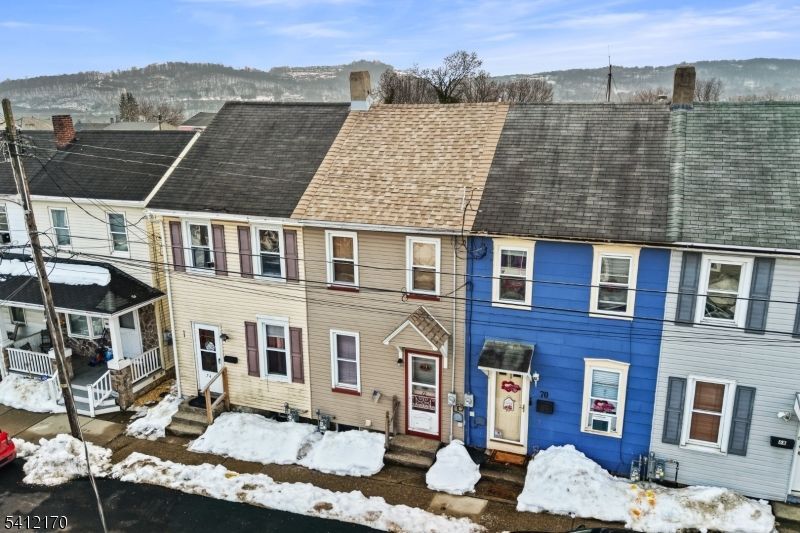 72 Lewis St, Phillipsburg, NJ 08865 Main Photo