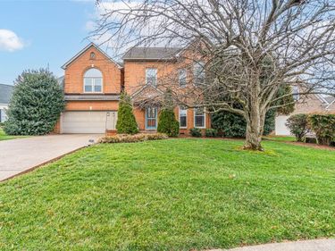 1104 St Andrews Circle, Bowling Green, KY 42103