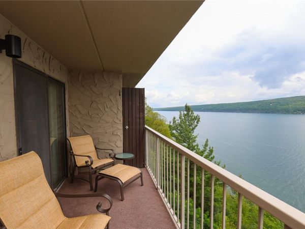 167 Cliffside Drive Drive, Canandaigua, NY 14424