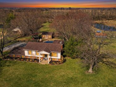 422 Bourbon Acres Road, Paris, KY 40361