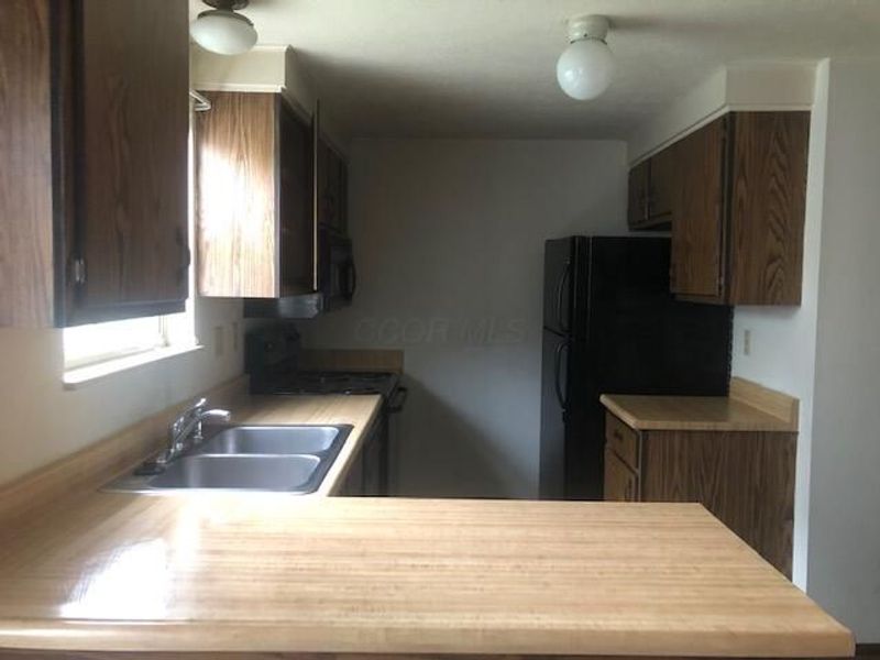 1760 Watertower Drive , Columbus, OH 43235 Photo 7