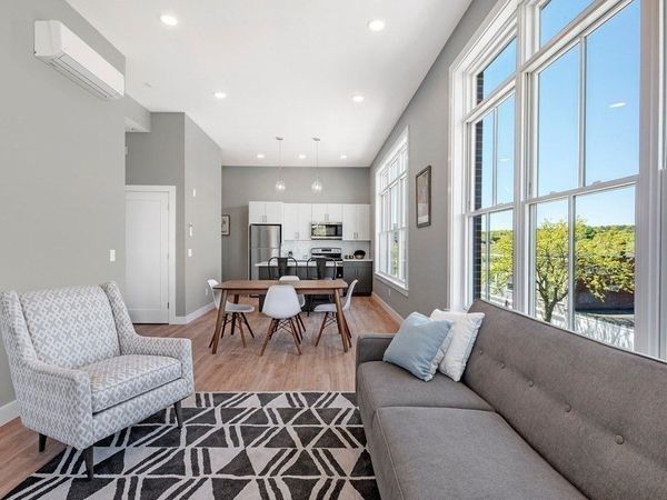 421 Main, Unit 305, Melrose, MA 02176