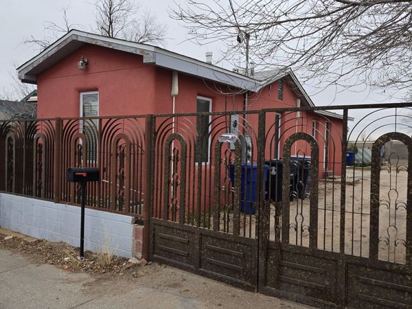 523 Slate Avenue NE, Unit B, Albuquerque, NM 87102