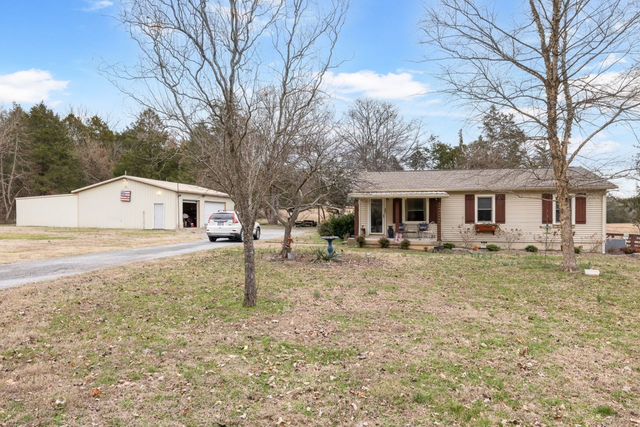 885 Lock 5 Rd, Lebanon, TN 37087 Main Photo