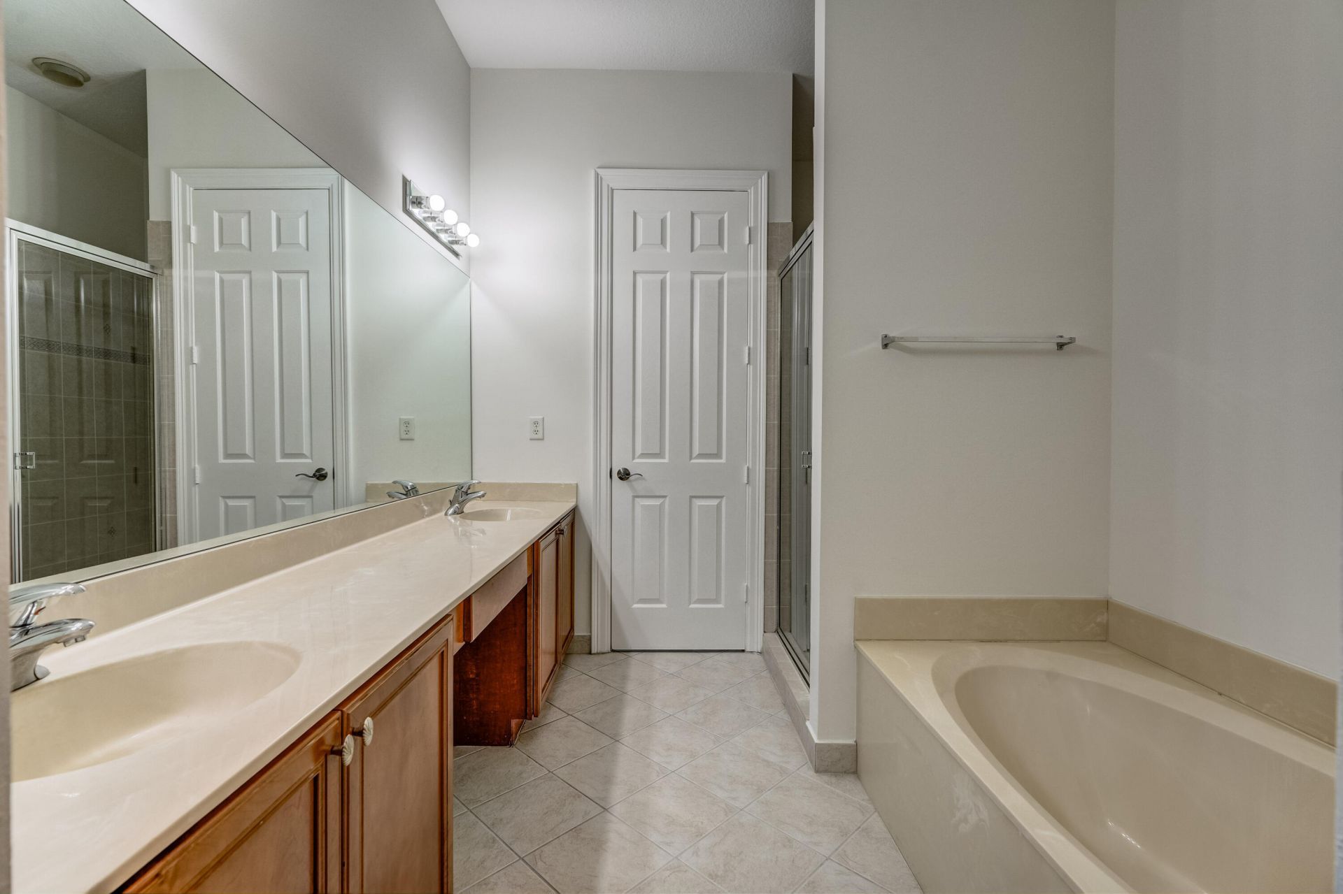 477 Pacific Grove Drive, Unit 2, West Palm Beach, FL 33401 Photo