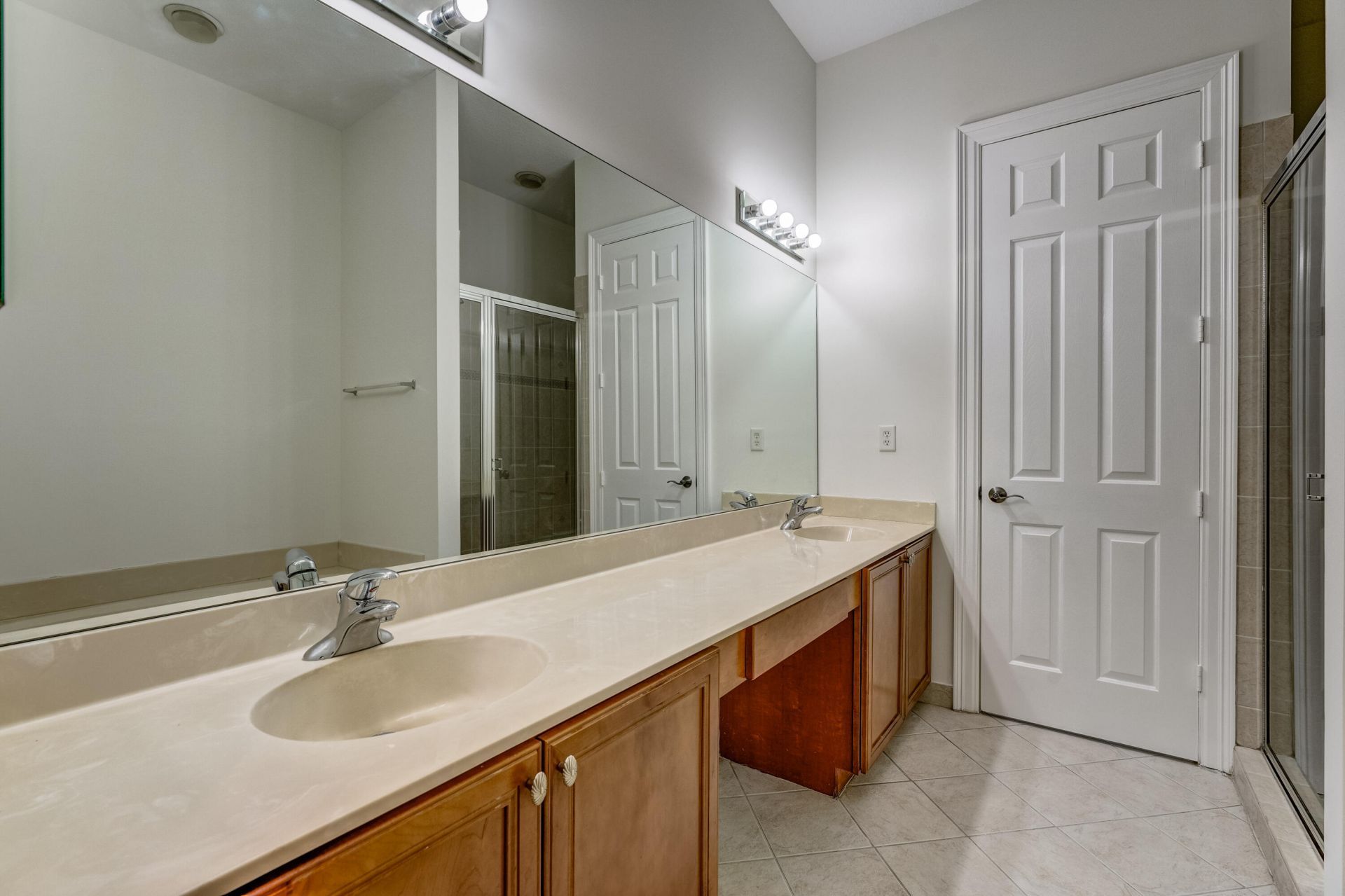 477 Pacific Grove Drive, Unit 2, West Palm Beach, FL 33401 Photo