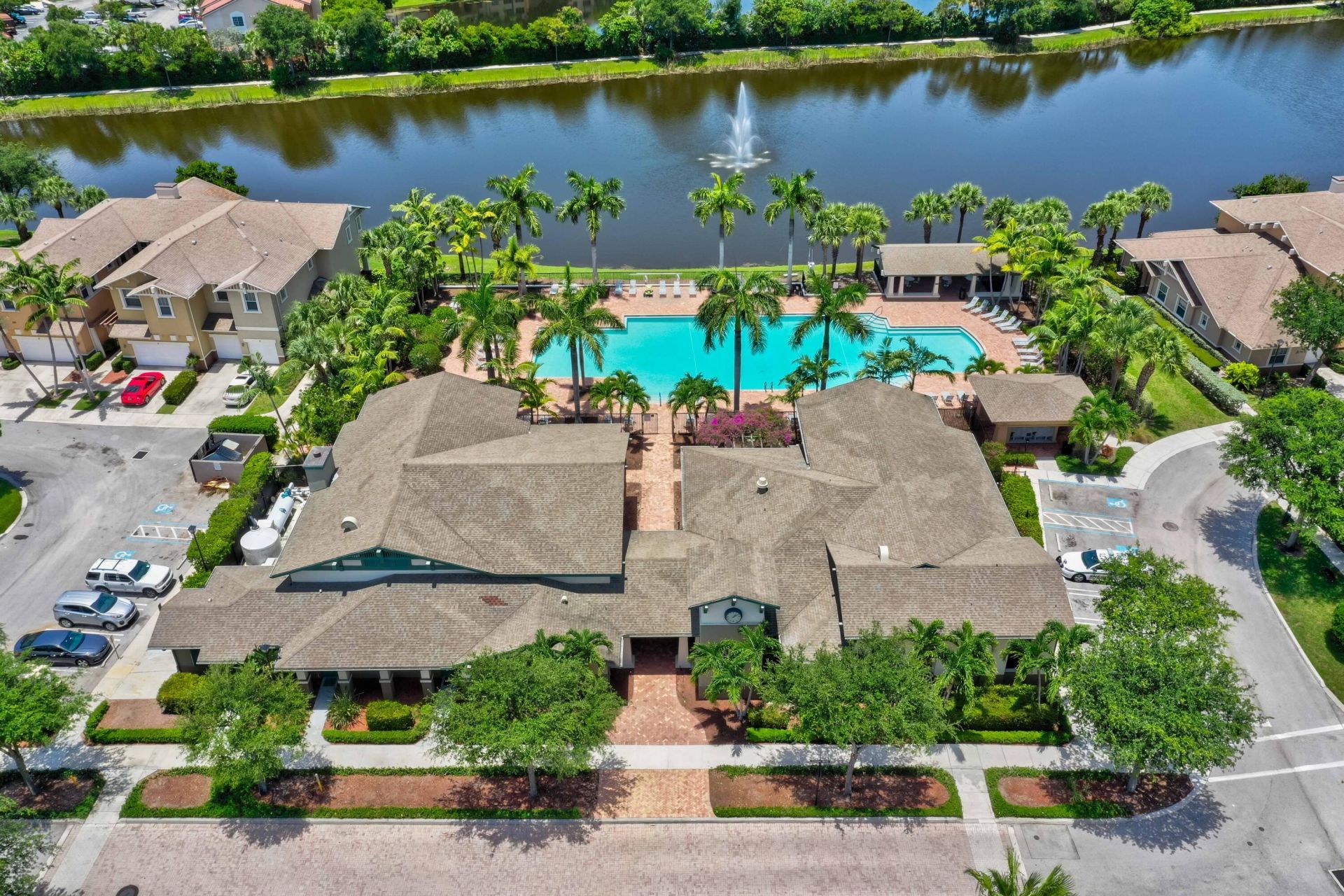 477 Pacific Grove Drive, Unit 2, West Palm Beach, FL 33401 Photo