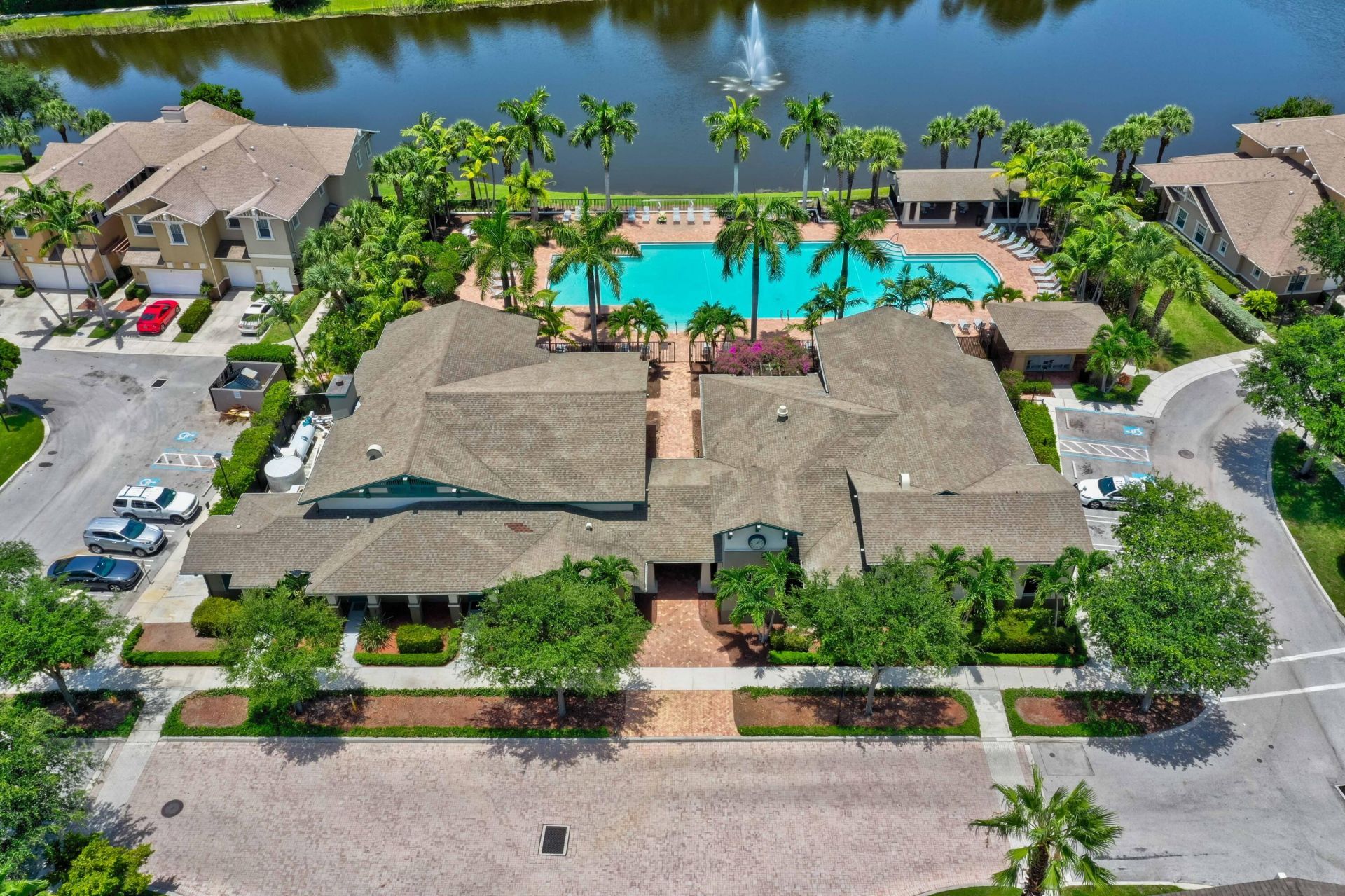 477 Pacific Grove Drive, Unit 2, West Palm Beach, FL 33401 Photo