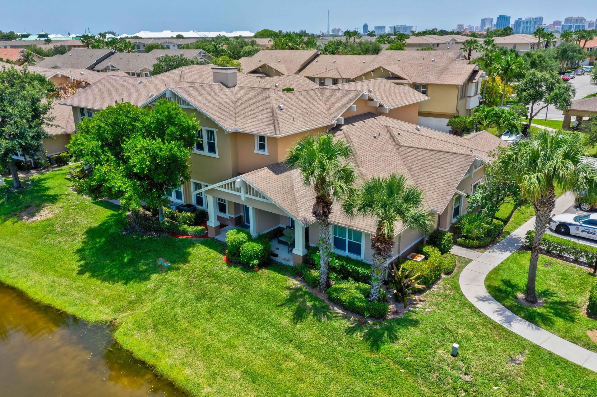 477 Pacific Grove Drive, Unit 2, West Palm Beach, FL 33401 Photo