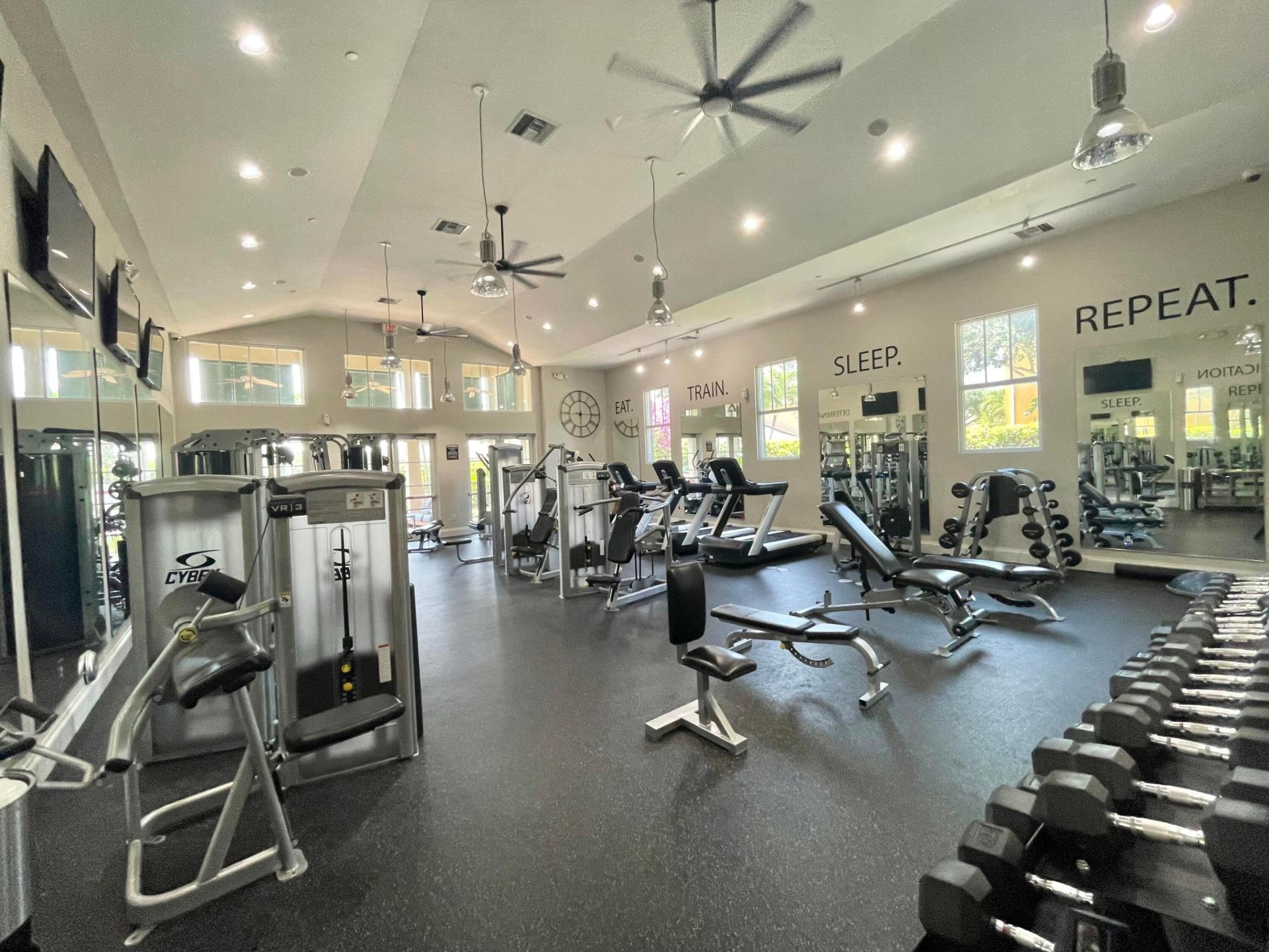 477 Pacific Grove Drive, Unit 2, West Palm Beach, FL 33401 Photo