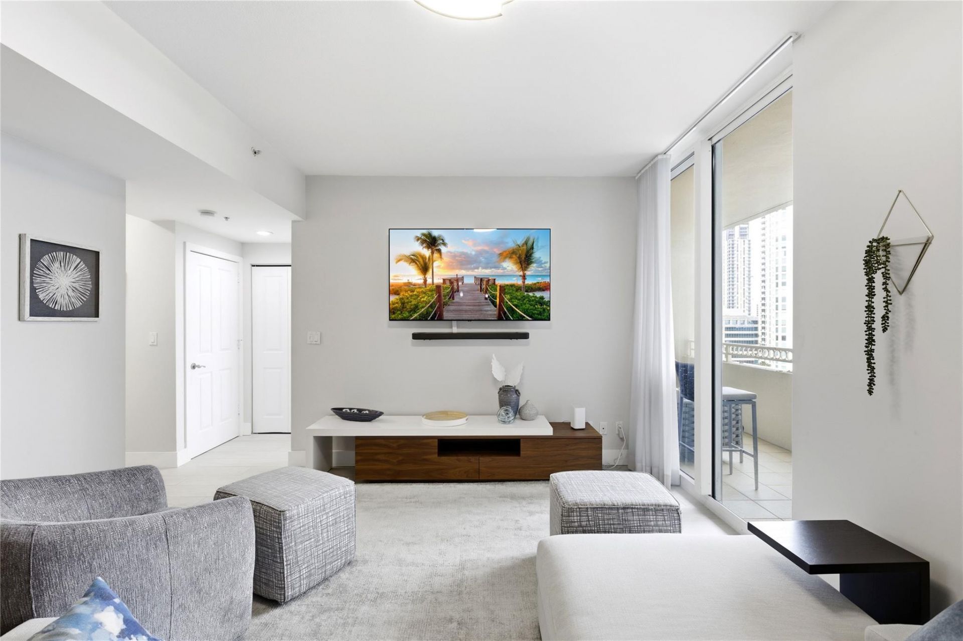 511 SE 5th Avenue, Unit 1719, Fort Lauderdale, FL 33301 Photo