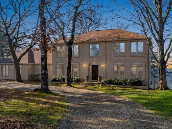 13101 Rivercrest Drive, Little Rock, AR 72212