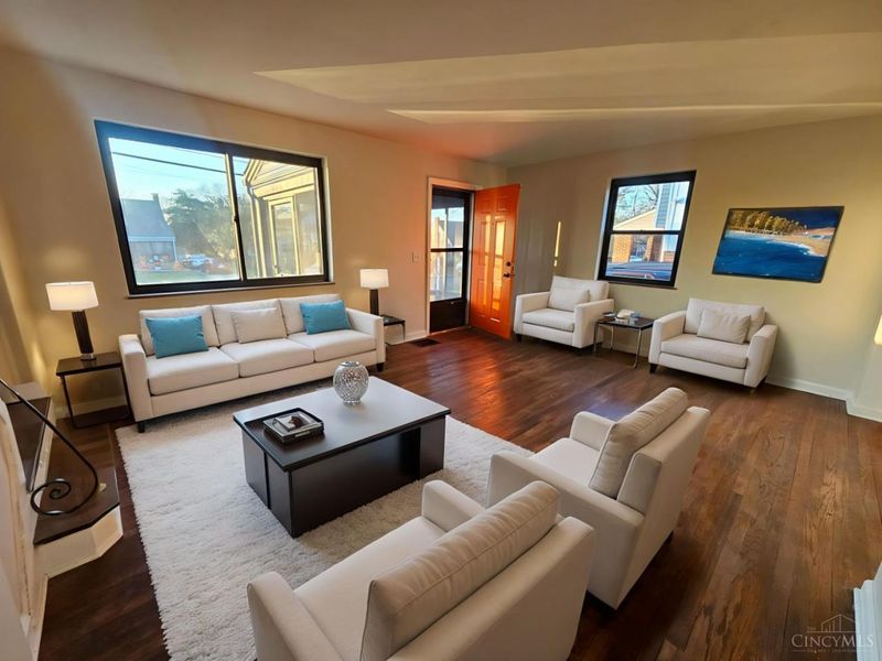 6024 Sunridge Drive, Cincinnati, OH 45224 Photo 6