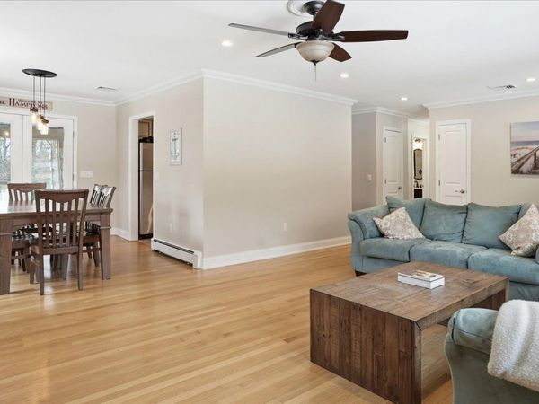 3 Robins Nest Lane, Hampton Bays, NY 11946