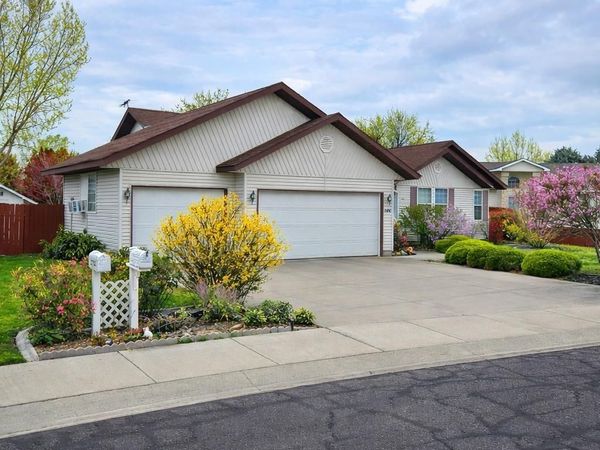 2739 Paintbrush Drive, Twin Falls, ID 83301