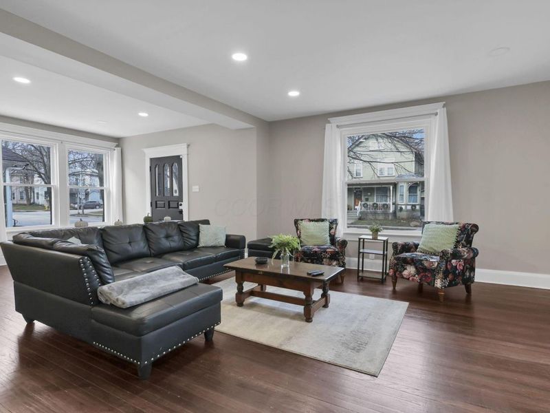 115 W Central Avenue , Delaware, OH 43015 Photo 11