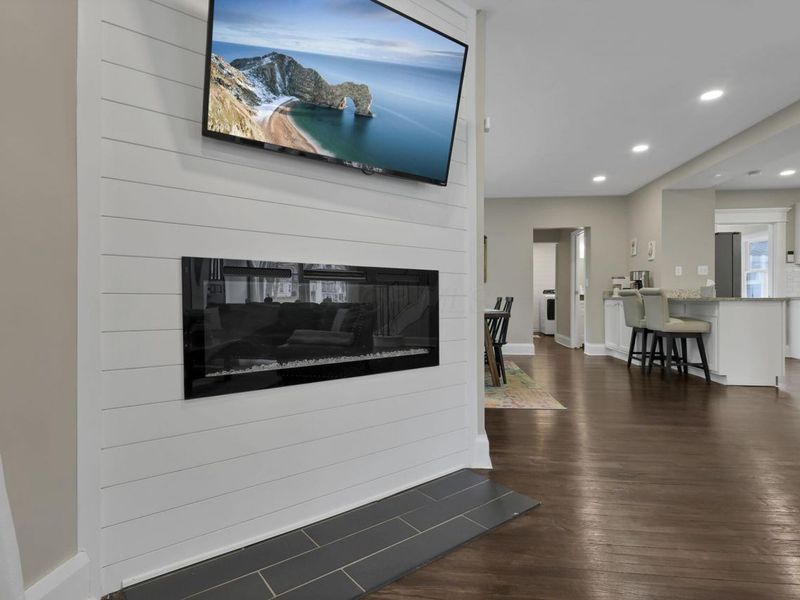 115 W Central Avenue , Delaware, OH 43015 Photo 13