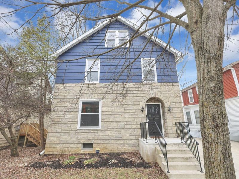 115 W Central Avenue , Delaware, OH 43015 Photo 2