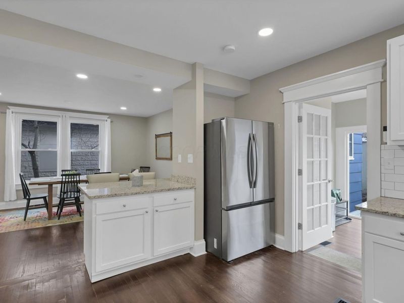 115 W Central Avenue , Delaware, OH 43015 Photo 22