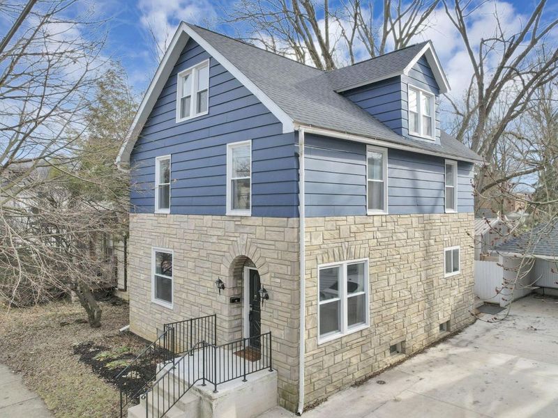 115 W Central Avenue , Delaware, OH 43015 Photo 4