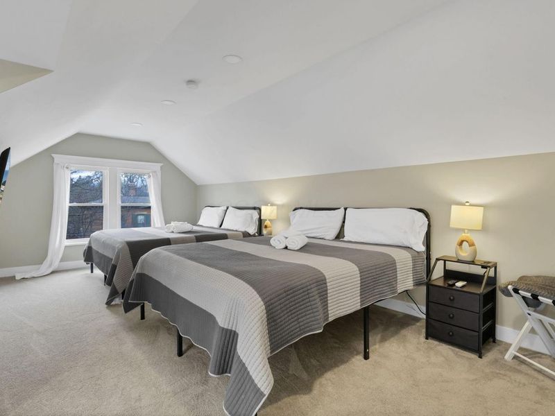 115 W Central Avenue , Delaware, OH 43015 Photo 44