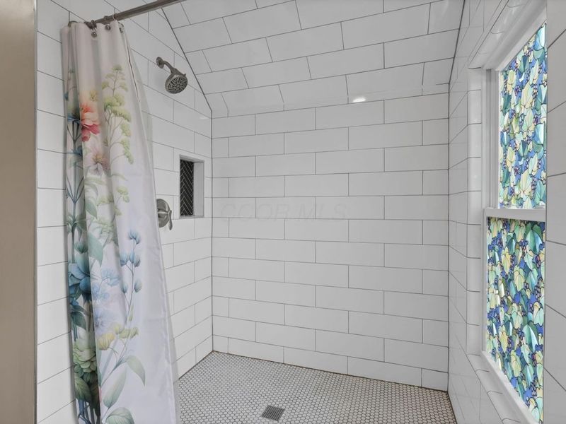 115 W Central Avenue , Delaware, OH 43015 Photo 48