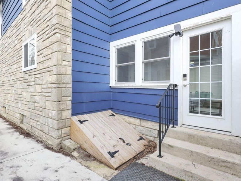 115 W Central Avenue , Delaware, OH 43015 Photo 58