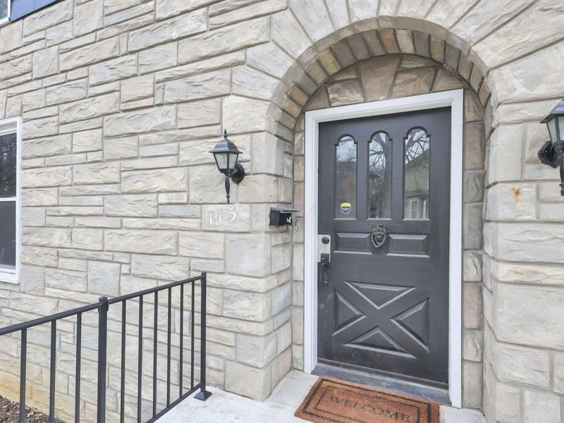 115 W Central Avenue , Delaware, OH 43015 Photo 6