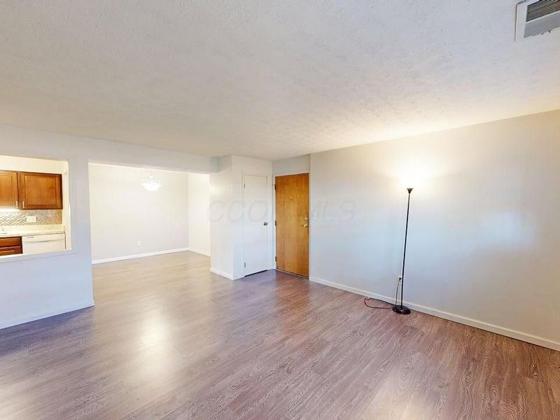 5285 Portland Street , Unit 104, Columbus, OH 43235 Photo 6