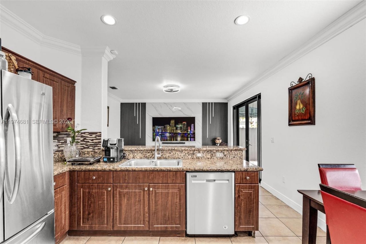 16610 SW 57 Ln , Miami, FL 33193 Photo