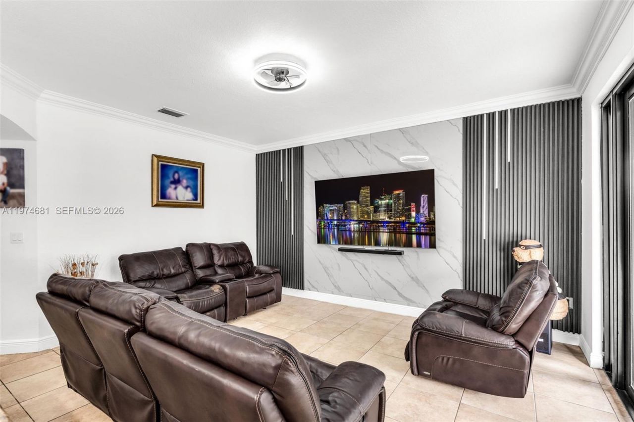 16610 SW 57 Ln , Miami, FL 33193 Photo