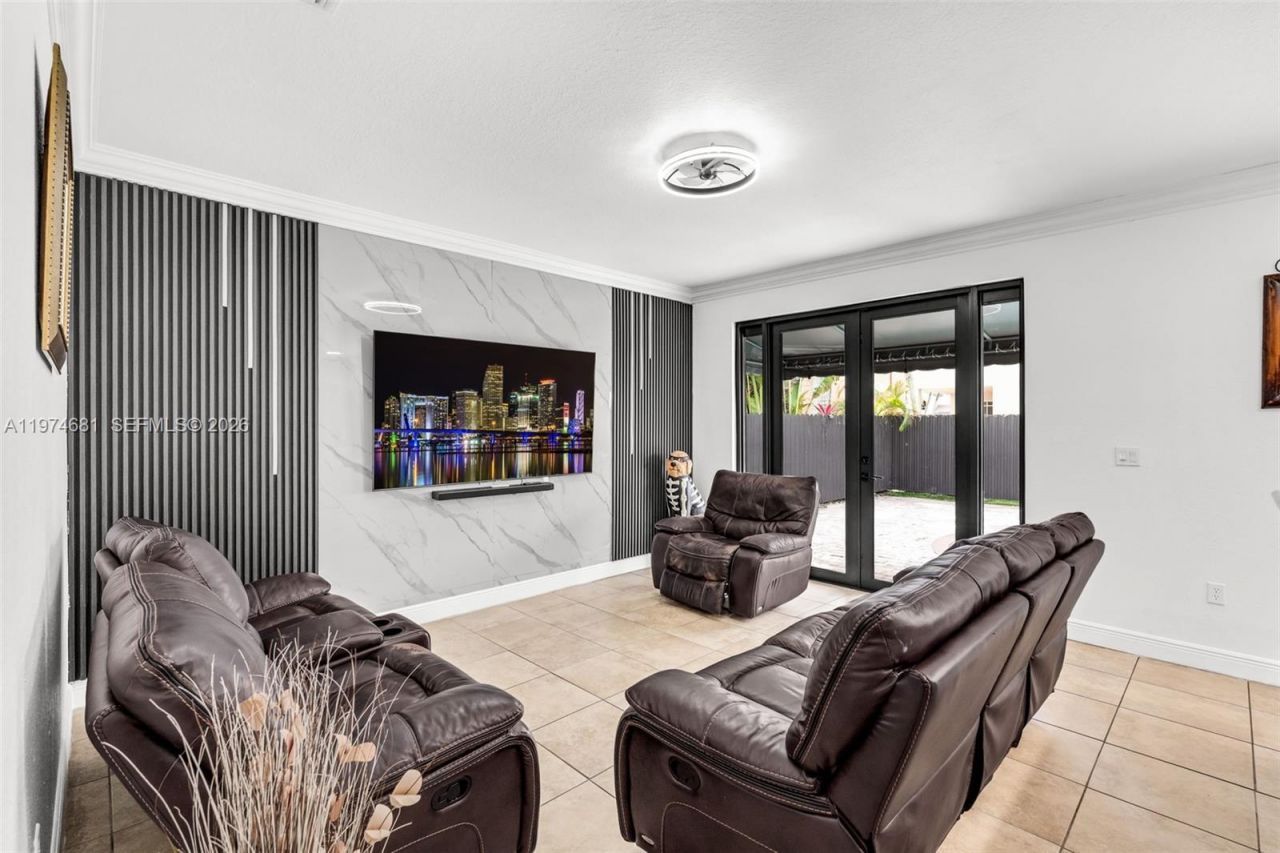 16610 SW 57 Ln , Miami, FL 33193 Photo