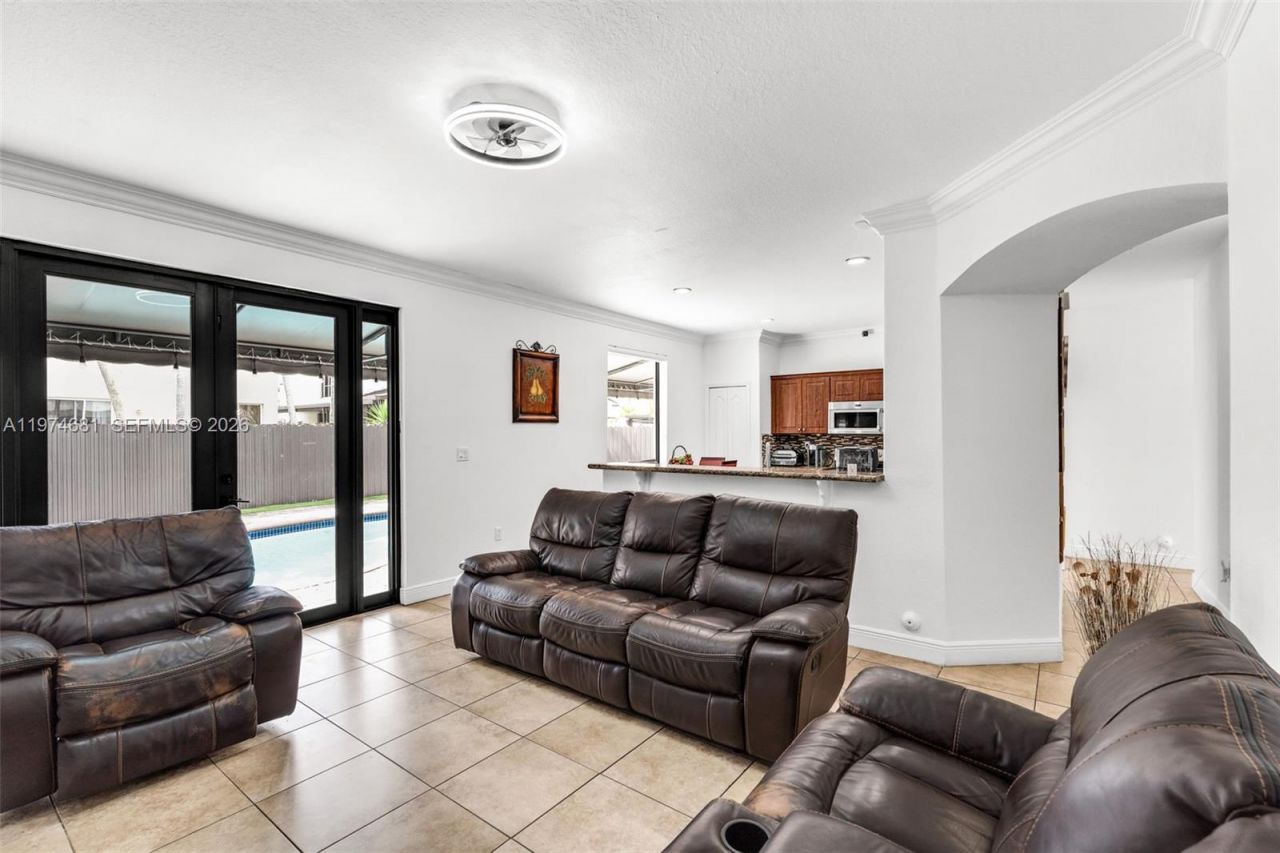 16610 SW 57 Ln , Miami, FL 33193 Photo