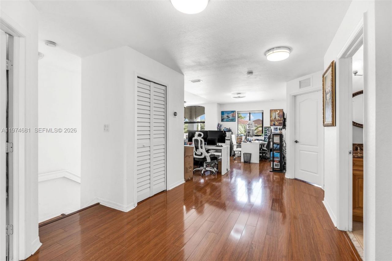 16610 SW 57 Ln , Miami, FL 33193 Photo