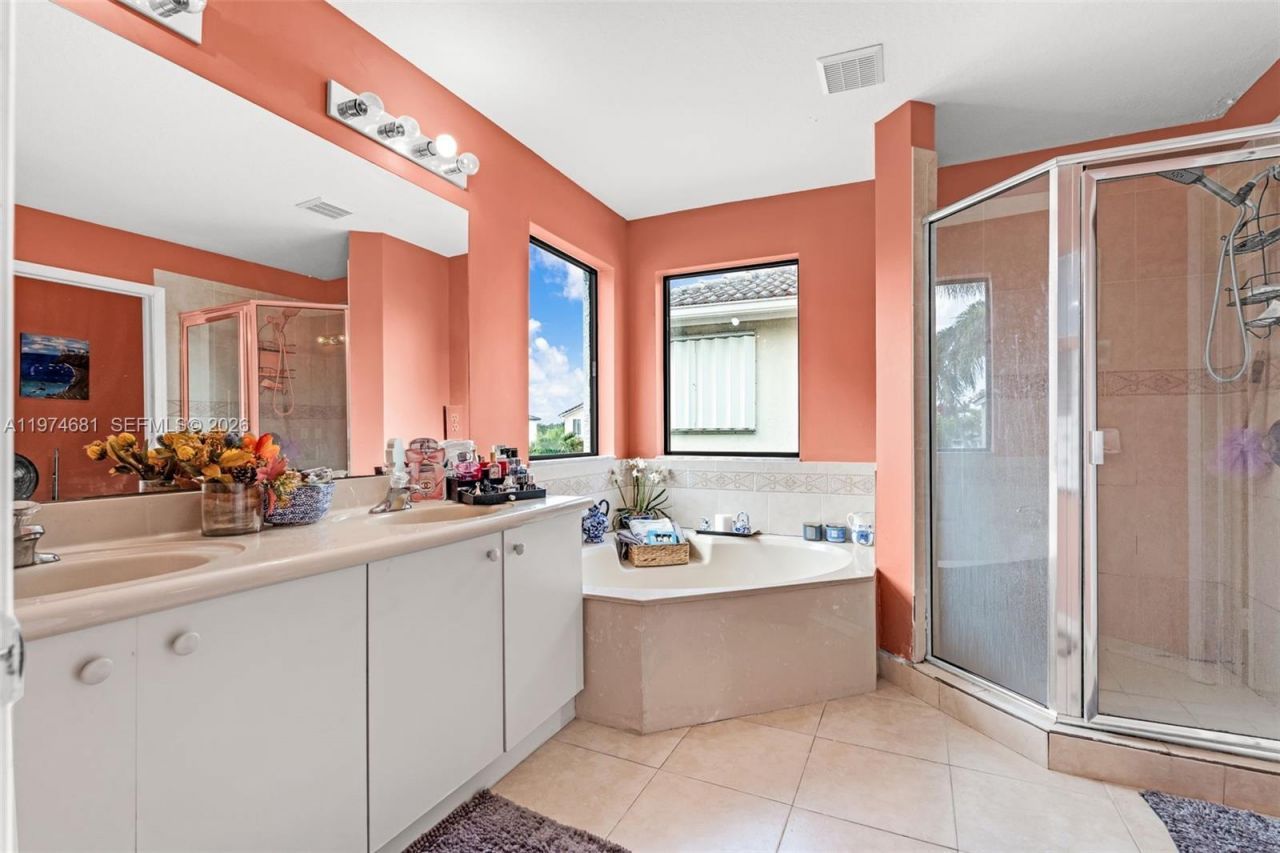 16610 SW 57 Ln , Miami, FL 33193 Photo