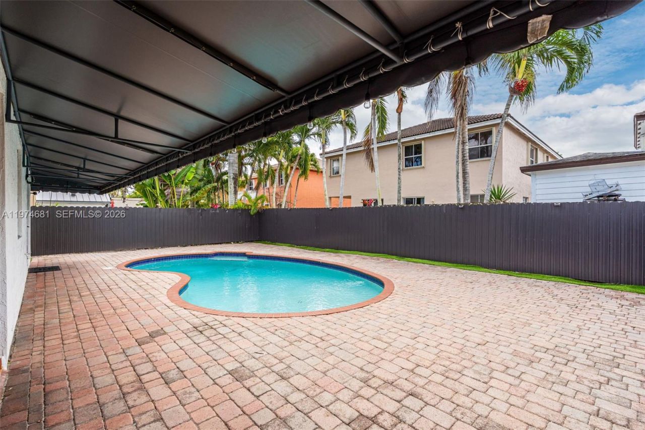 16610 SW 57 Ln , Miami, FL 33193 Photo