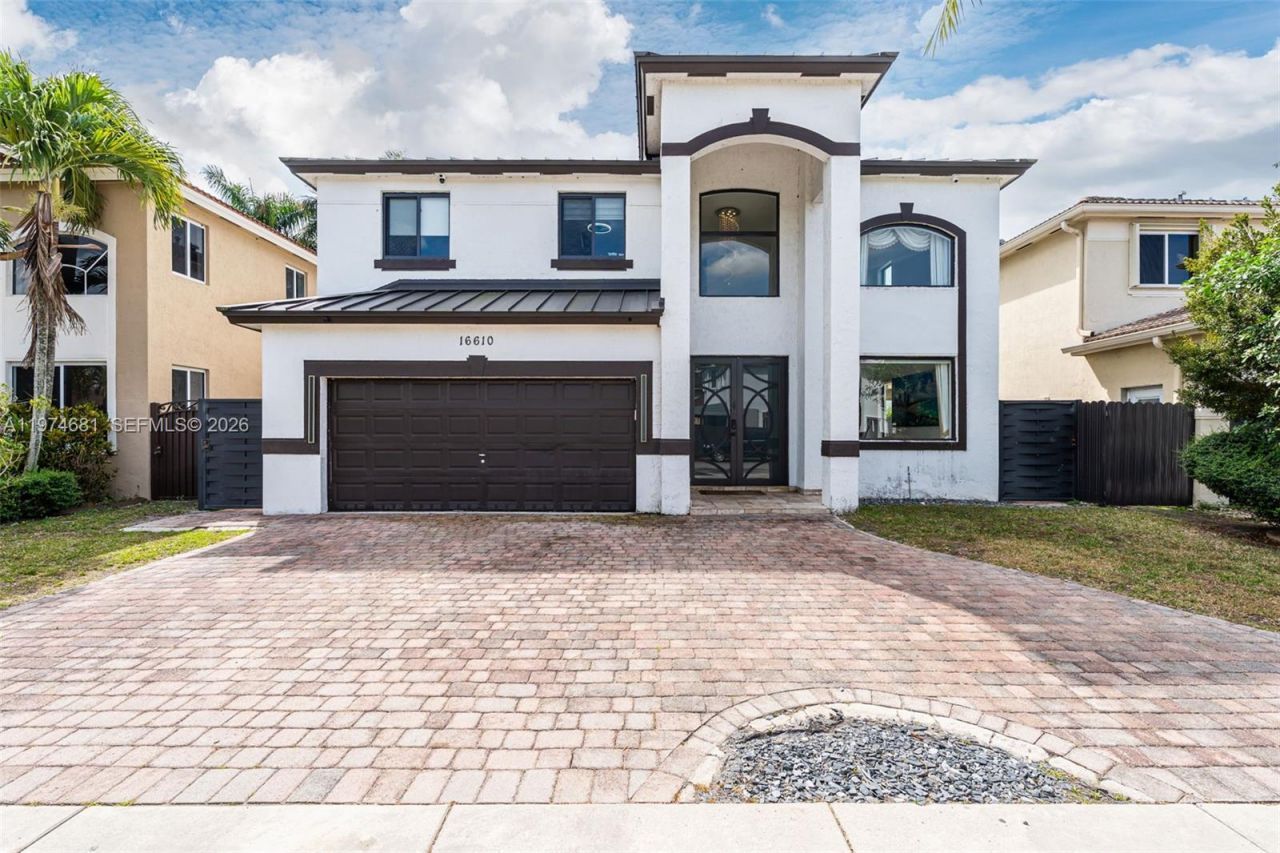 16610 SW 57 Ln , Miami, FL 33193 Photo